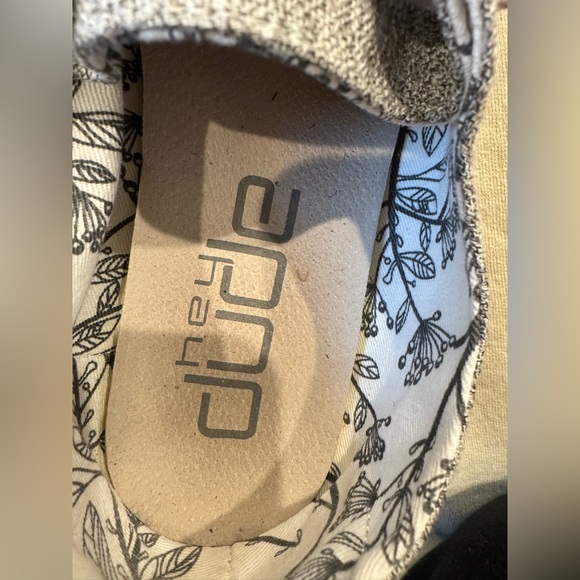 Hey Dude Wendy Linen shoes - Picture 2 of 11